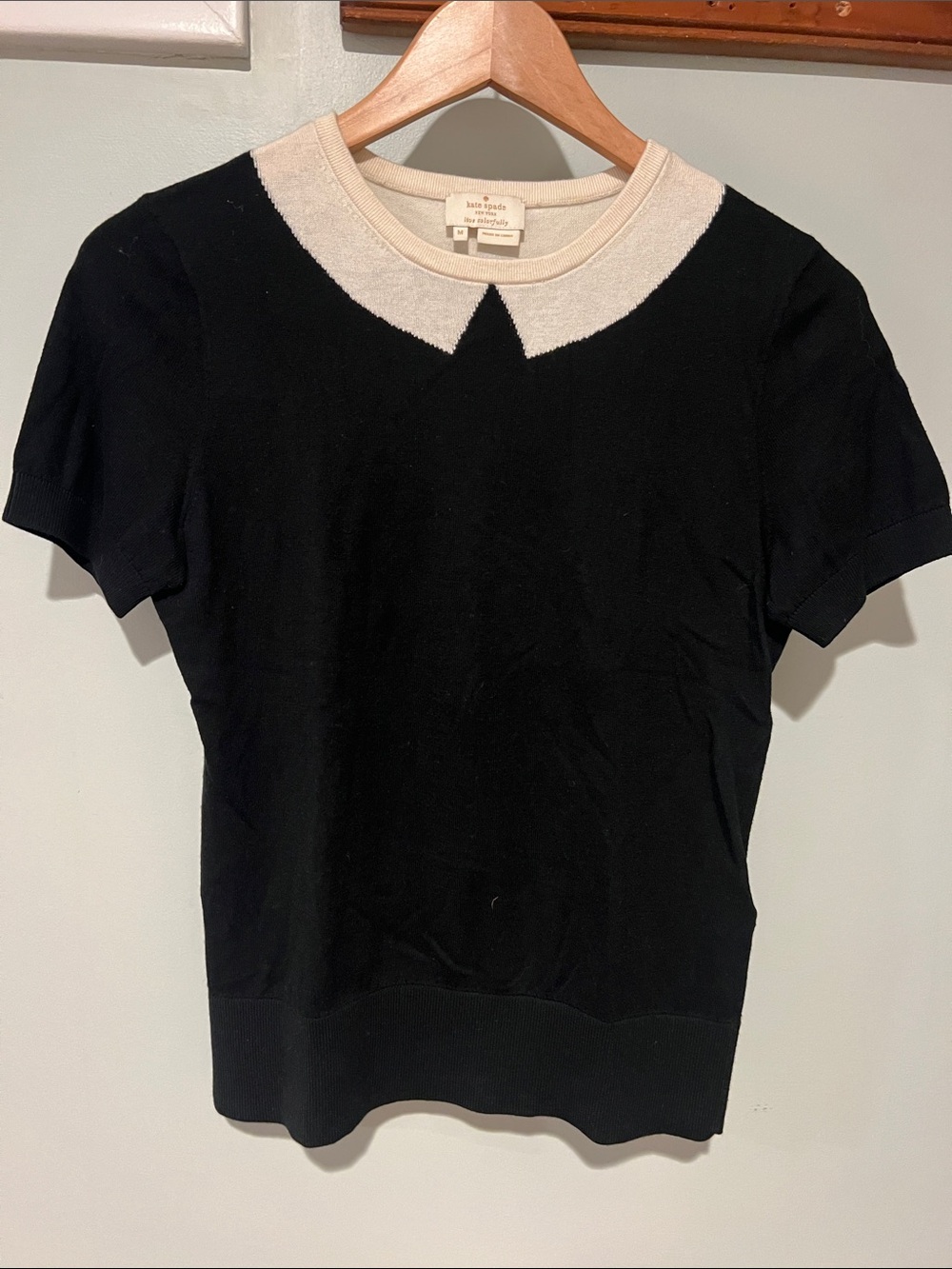 kate spade black knit tee with contrast cream collar